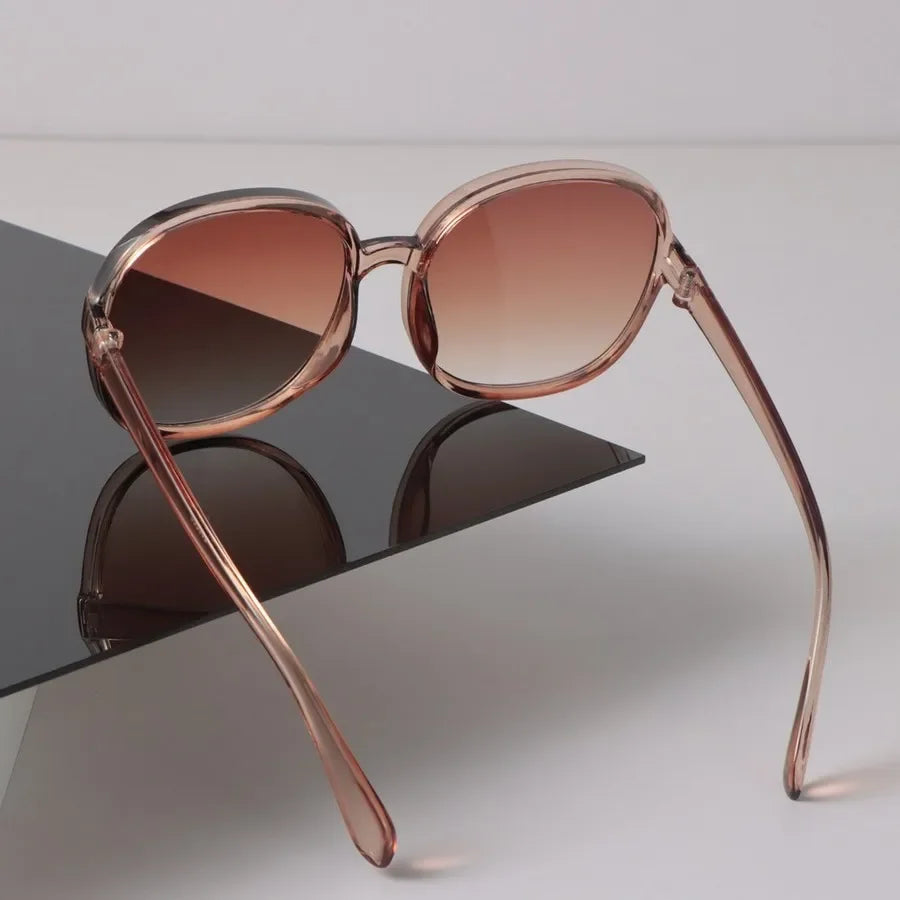 Lovely Sunglasses Women Men Round Mirror Big Frame Brand Designer Black Sun Glasses Trendy Eyewear Unisex Sexy Retro