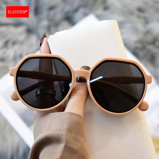 KLASSNUM Women Square Frame Fashion Sunglasses Brand Vintage Travel Sun Glasses Female Eyewear Anti-Glare Driving Sun Glasses