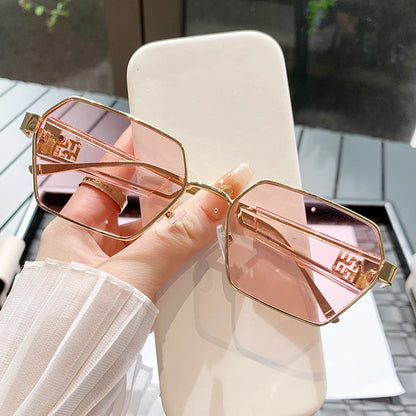 New Fashion Polygon Sunglasses Trend Personality Sunglasses Wear With Travel Glasses 98104
